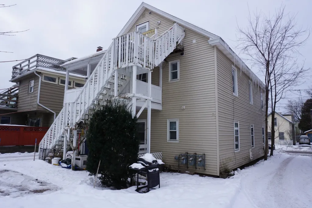 20-22 Saint Louis Street Burlington VT 05401
