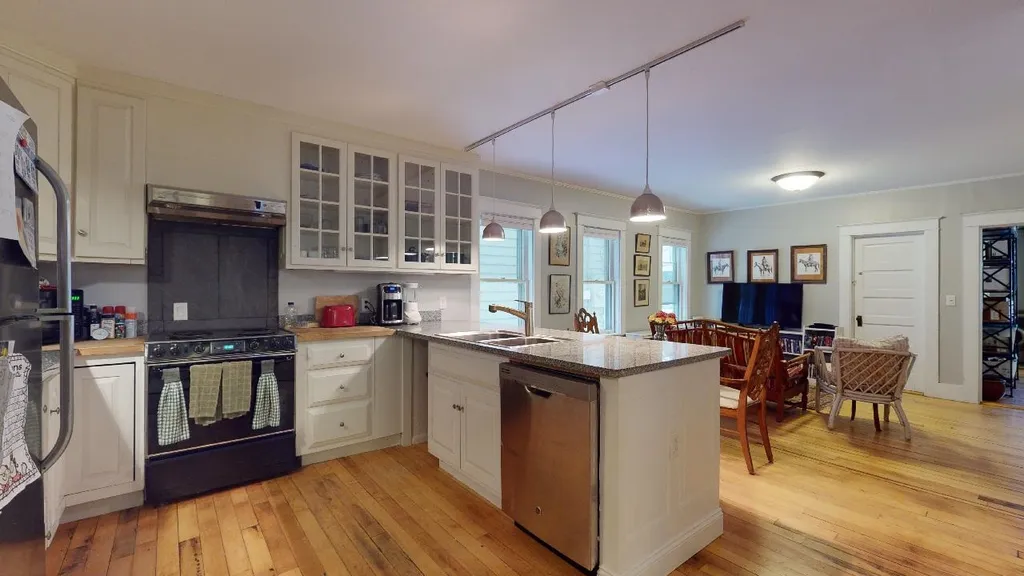 20-22 Saint Louis Street Burlington VT 05401