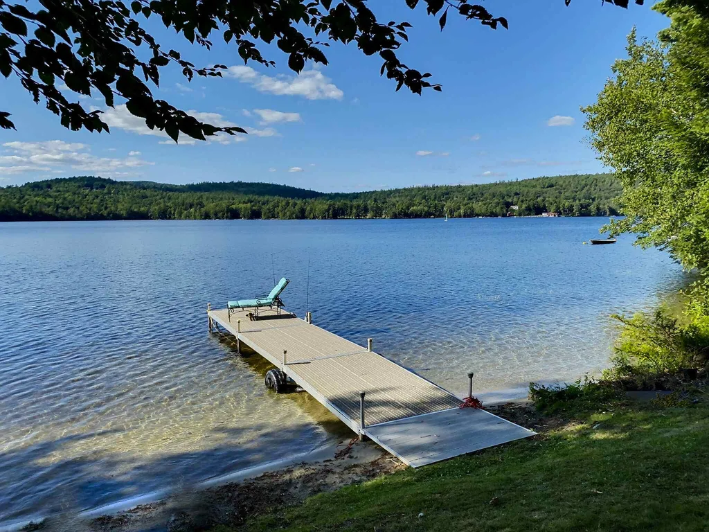 92 Murray Pond Road New London NH 03257