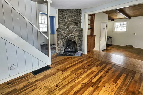 92 Murray Pond Road New London NH 03257