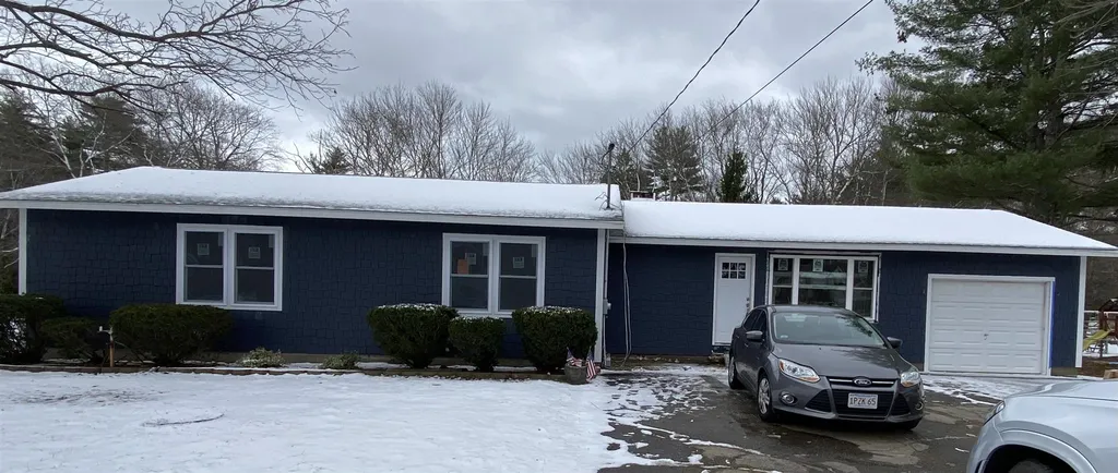 27 Mill Road North Hampton NH 03862