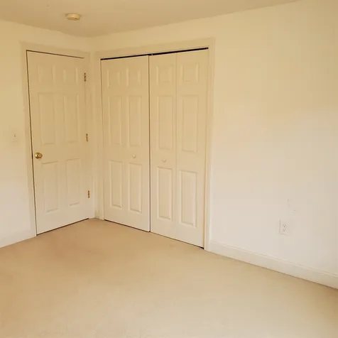 11 Hibiscus Way Nashua NH 03062