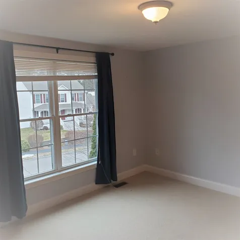 11 Hibiscus Way Nashua NH 03062