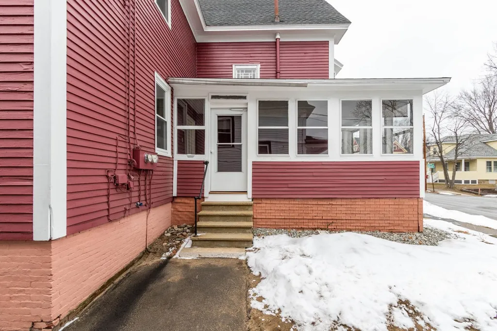 16 Badger Street Concord NH 03301