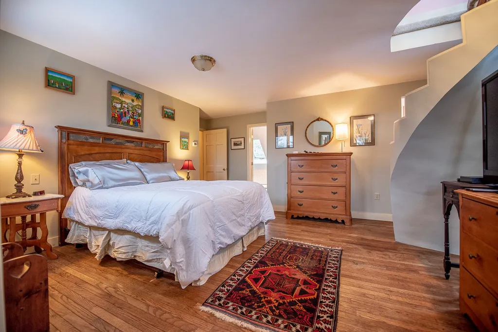42 Blackberry Hill Road Thornton NH 03285