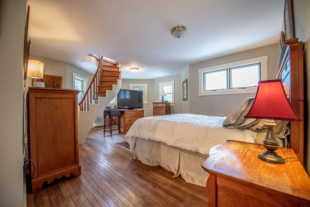 42 Blackberry Hill Road Thornton NH 03285