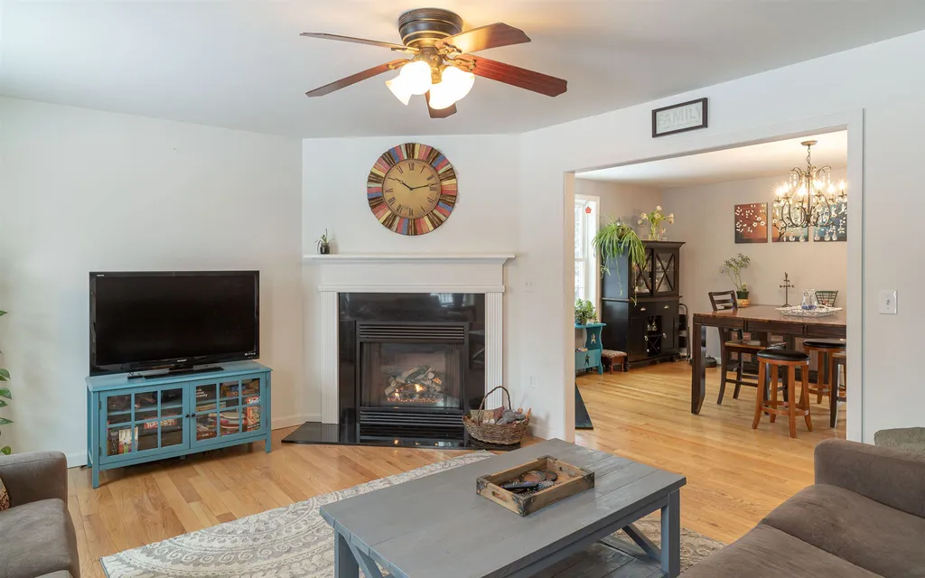44 Karl Lane Fitzwilliam NH 03447