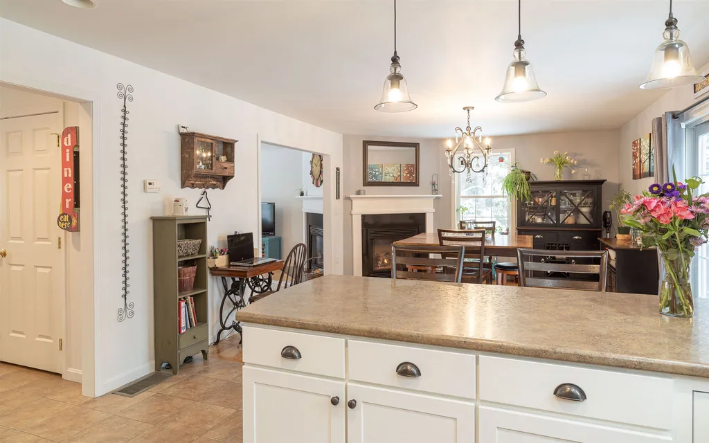44 Karl Lane Fitzwilliam NH 03447