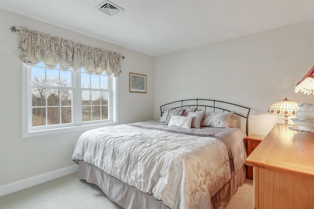 3 Hanna Circle Merrimack NH 03054