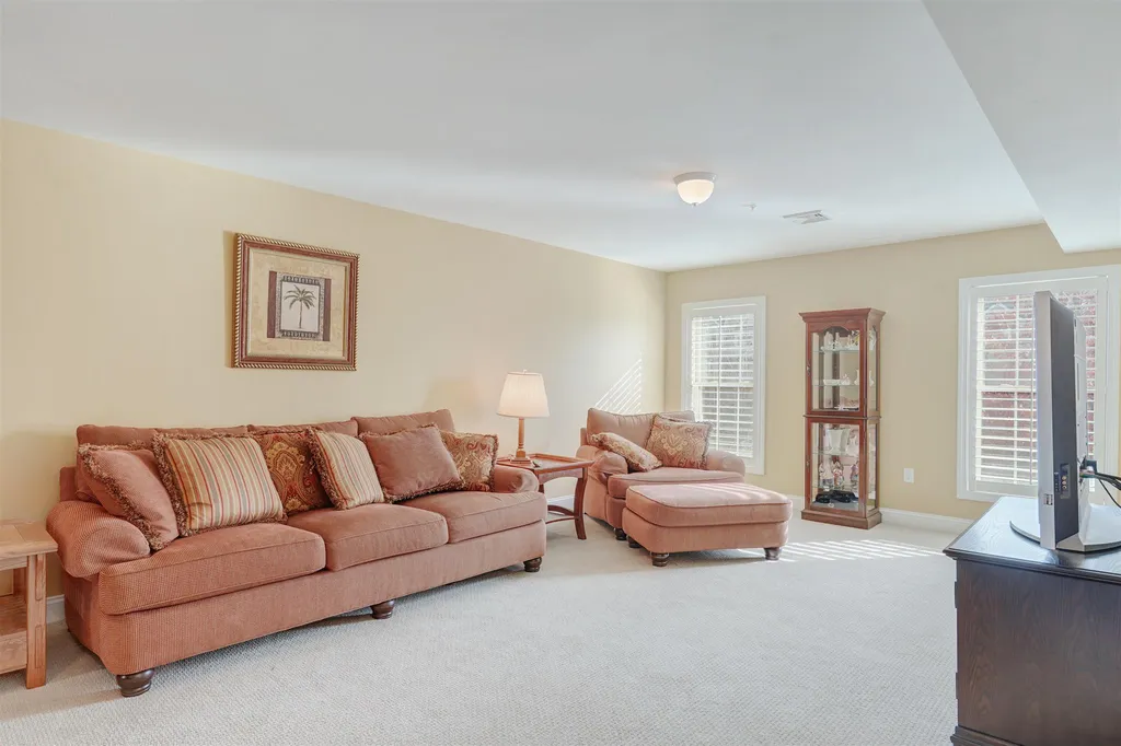 3 Hanna Circle Merrimack NH 03054