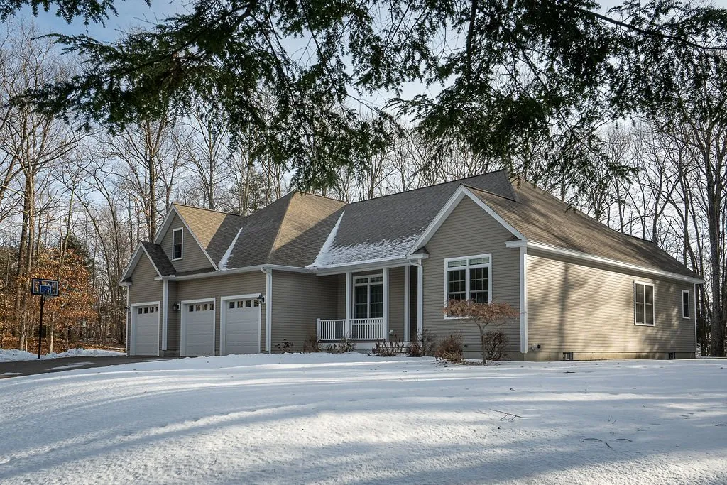 37 Farm View Lane Gilford NH 03249