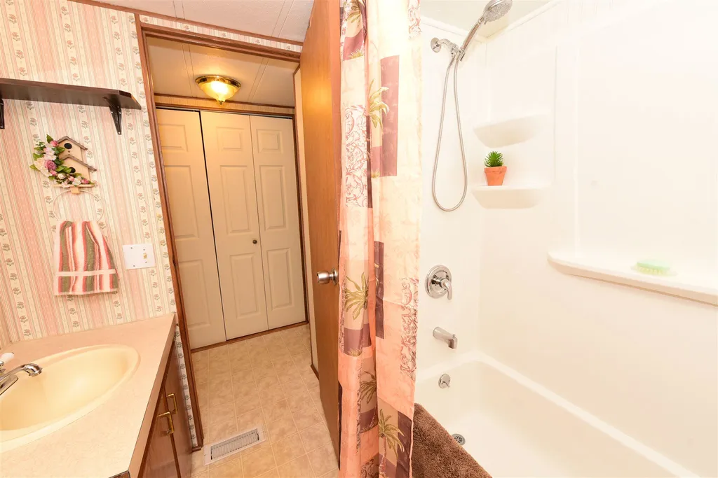 151 Lamplighter Drive Conway NH 03818