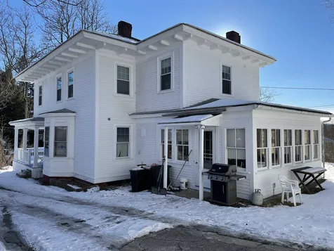 14 Summit Road Newport NH 03773-1220
