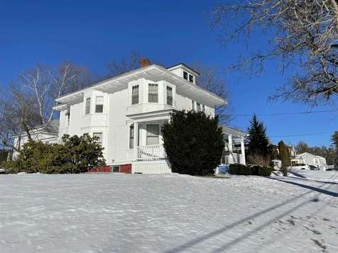 14 Summit Road Newport NH 03773-1220