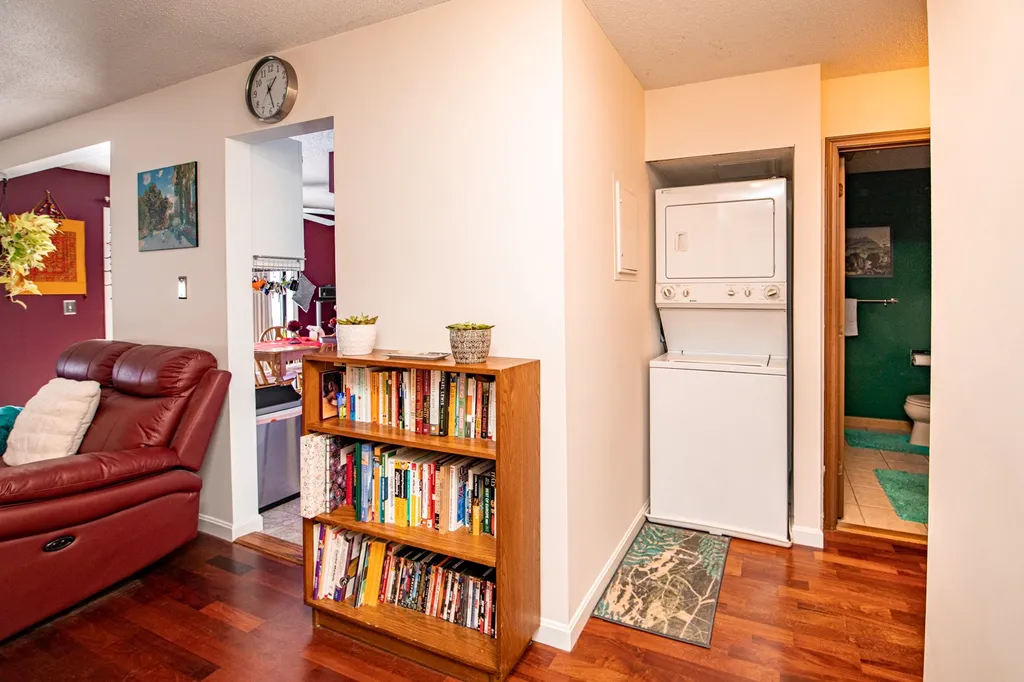 59 Twin Oaks Terrace South Burlington VT 05403