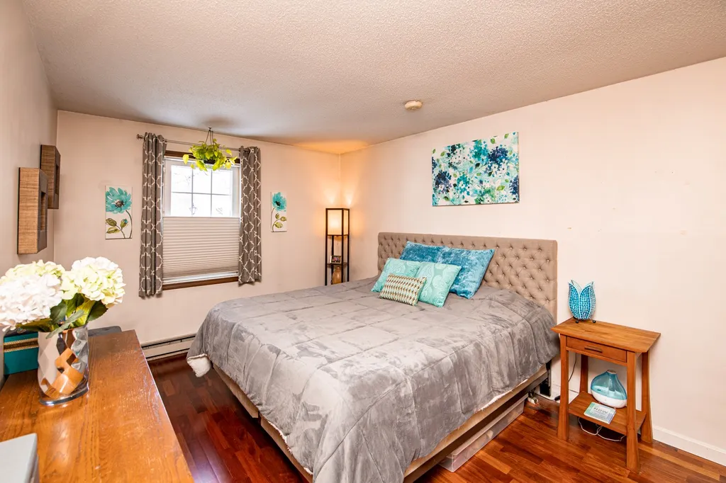 59 Twin Oaks Terrace South Burlington VT 05403