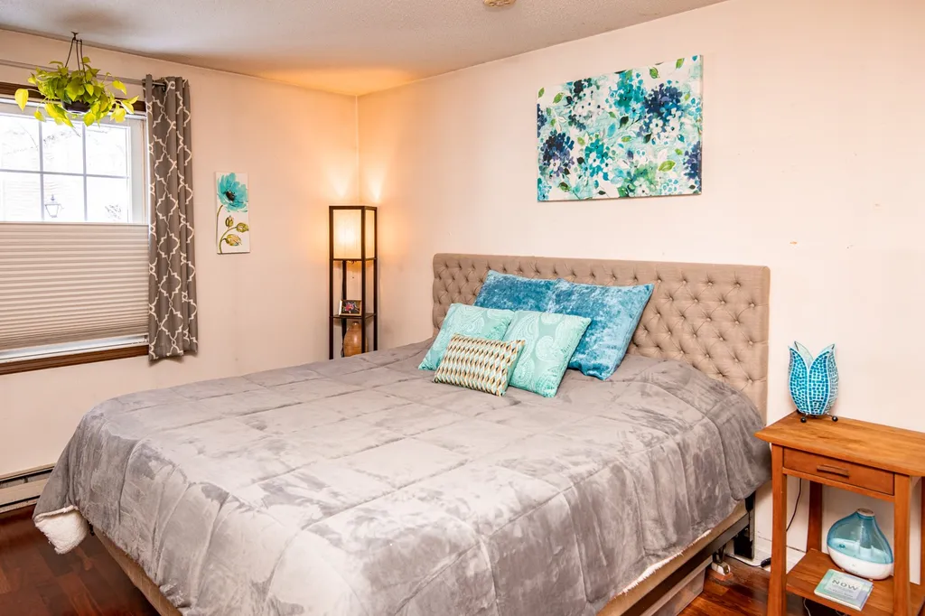59 Twin Oaks Terrace South Burlington VT 05403