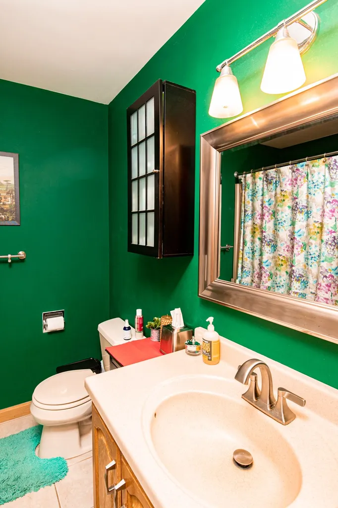 59 Twin Oaks Terrace South Burlington VT 05403