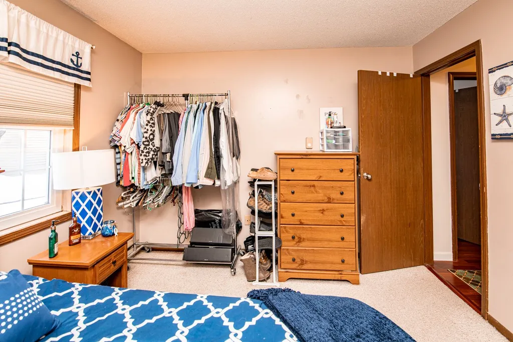 59 Twin Oaks Terrace South Burlington VT 05403