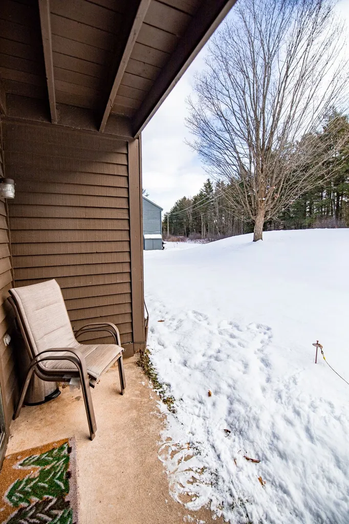 59 Twin Oaks Terrace South Burlington VT 05403