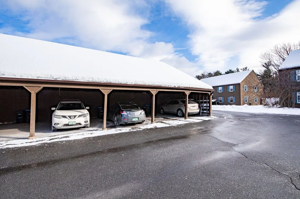 59 Twin Oaks Terrace South Burlington VT 05403