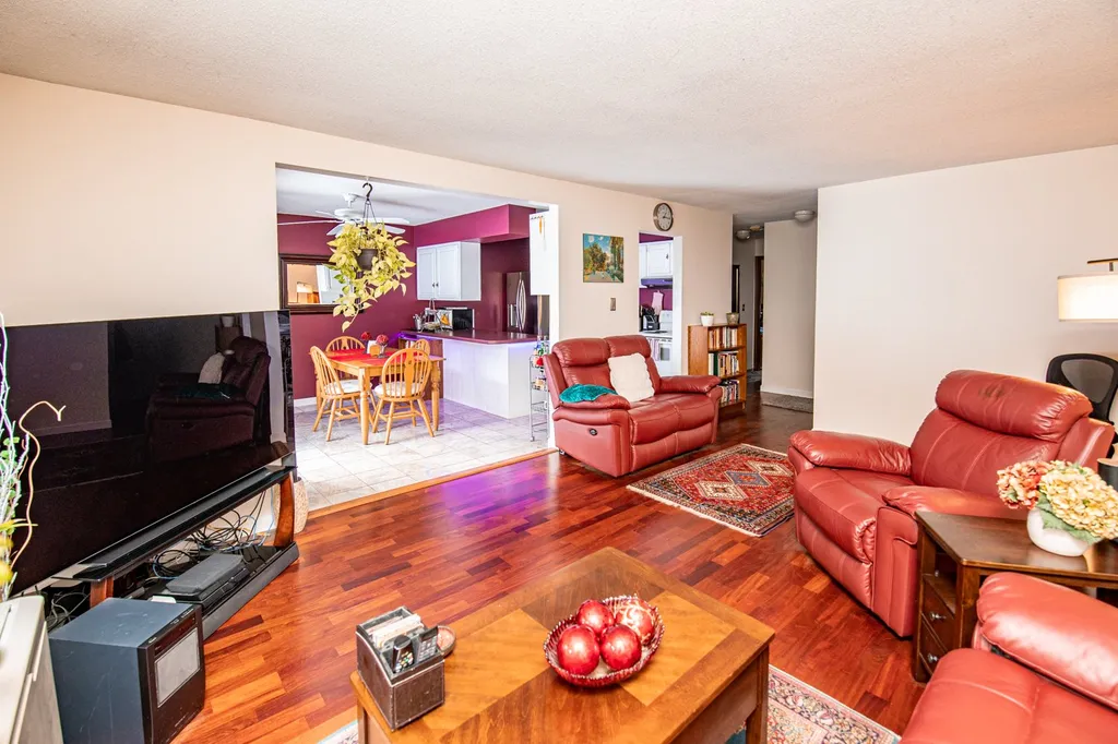 59 Twin Oaks Terrace South Burlington VT 05403