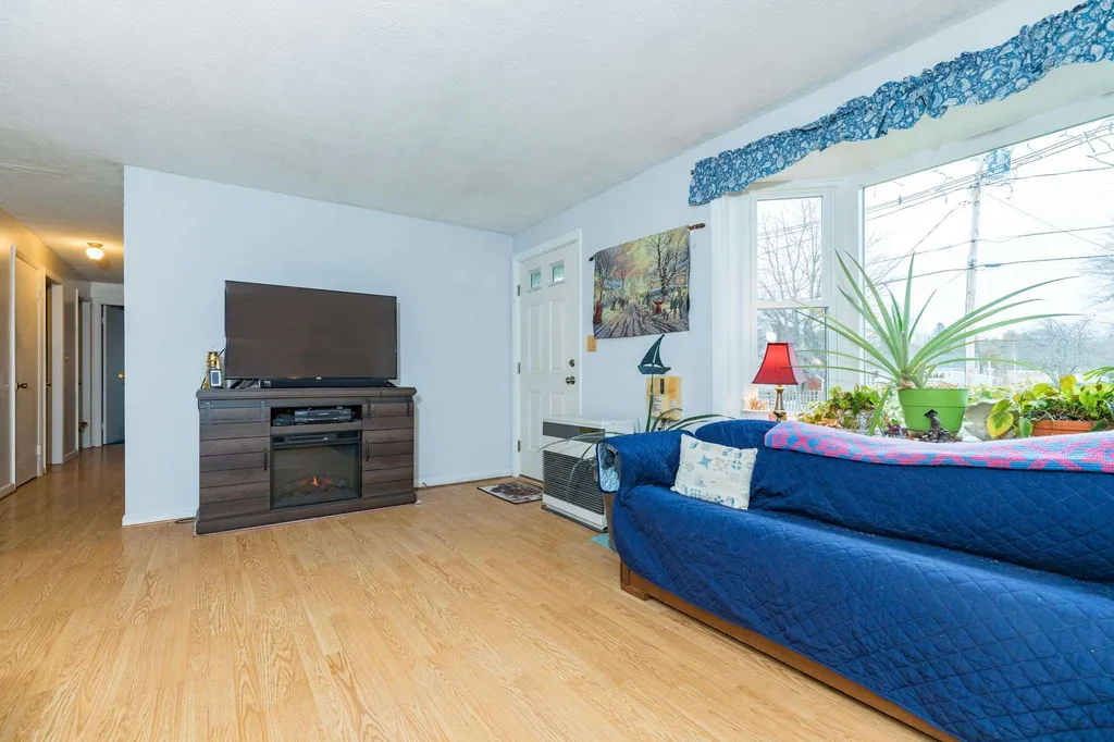 1 Pinkham Avenue Somersworth NH 03878