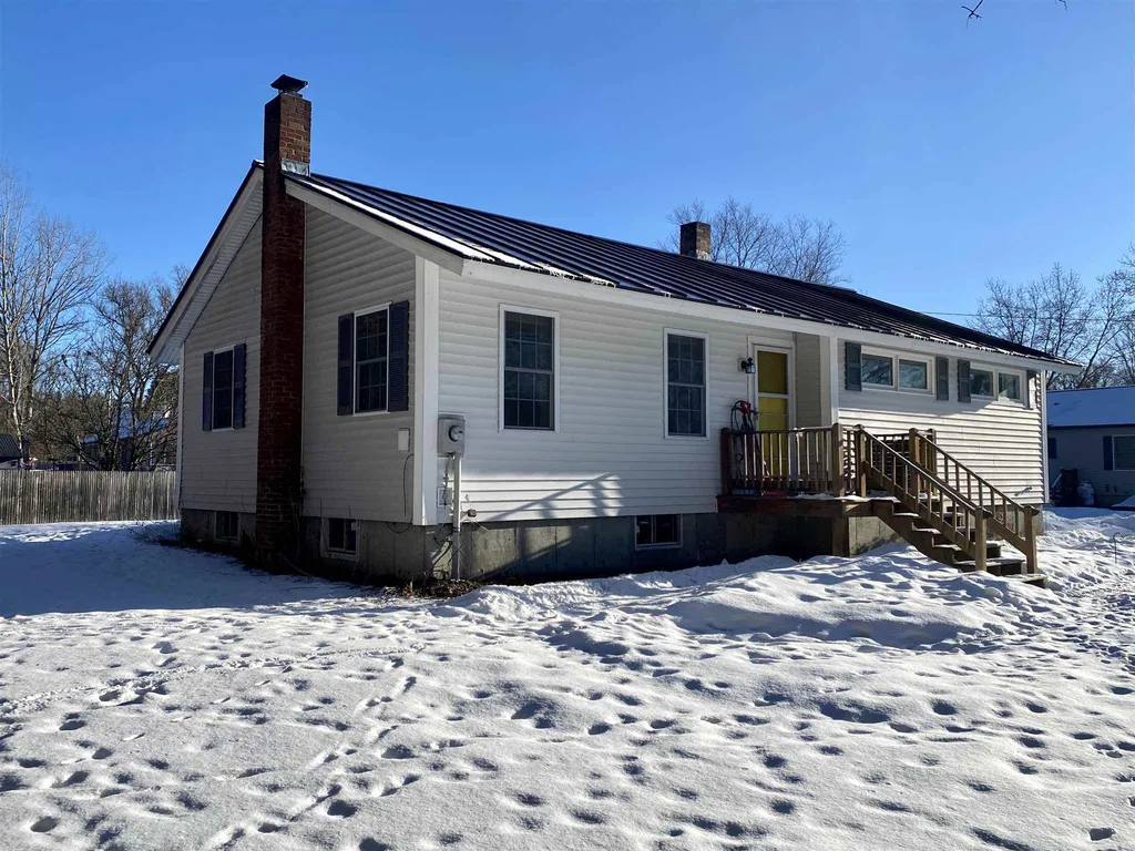 4 Hartfield Lane Hartland VT 05052