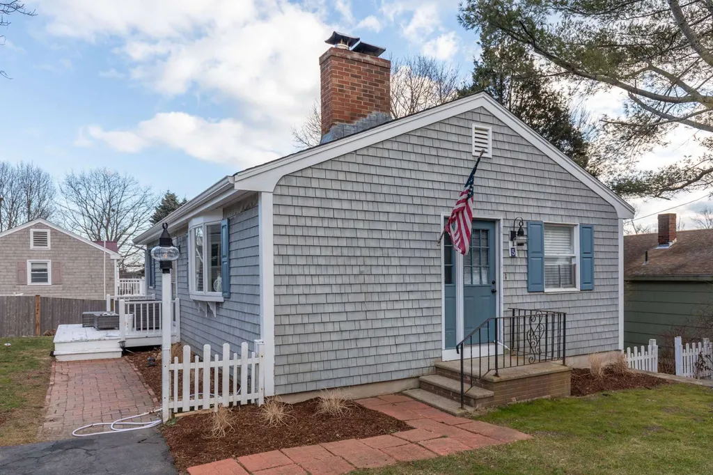 5 Park Ridge Avenue Rye NH 03870
