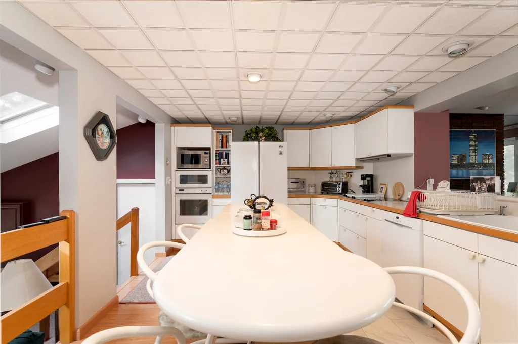 11 Tokanel Road Windham NH 03087