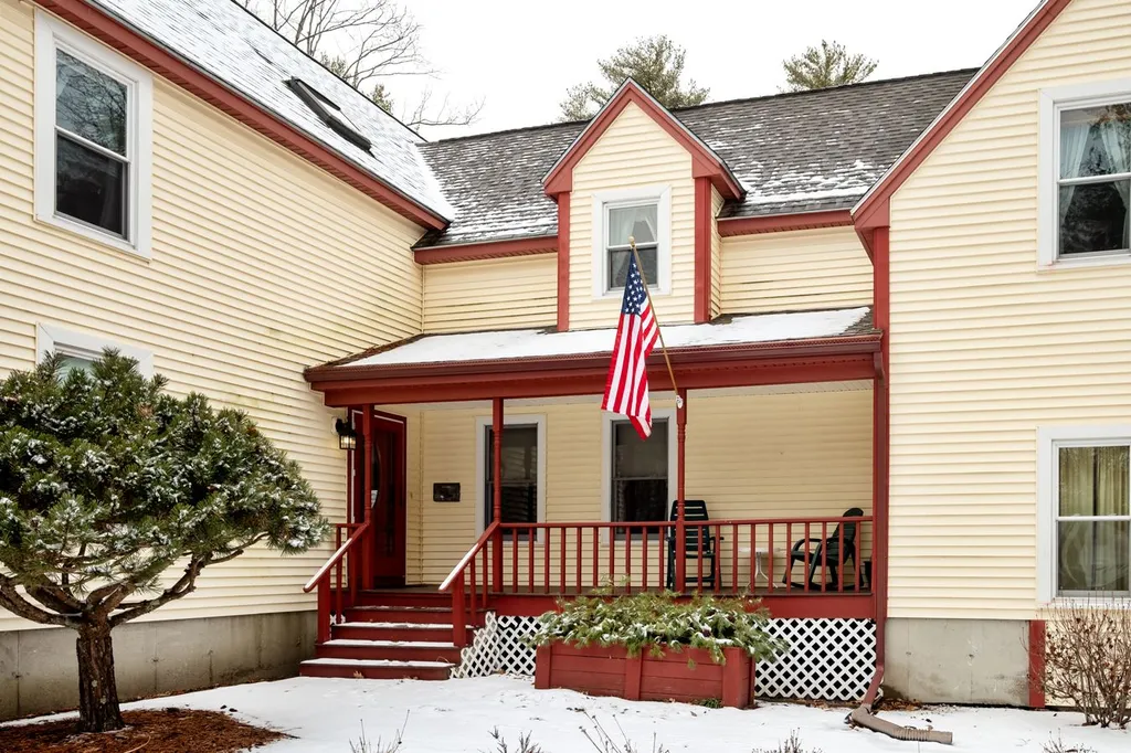 3 Pine Court Newfields NH 03856