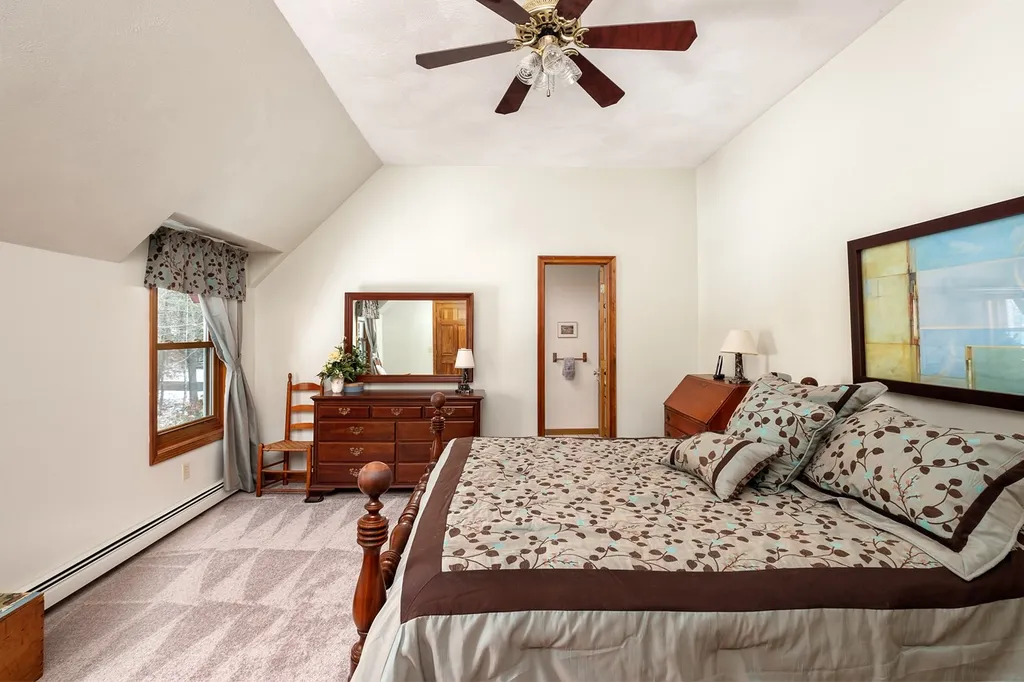 3 Pine Court Newfields NH 03856