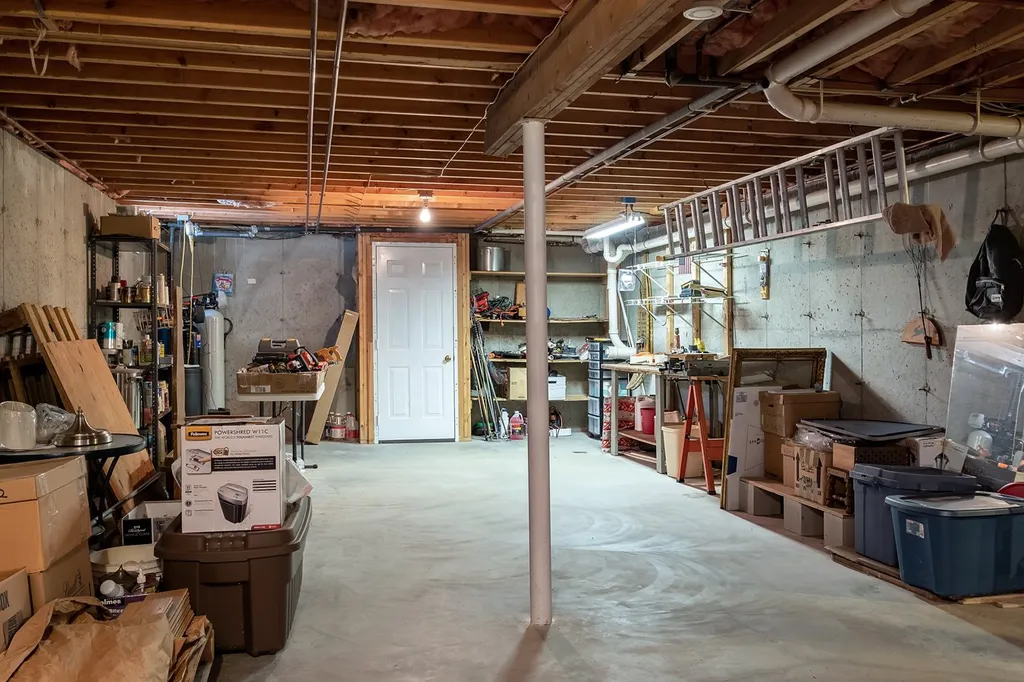 3 Pine Court Newfields NH 03856