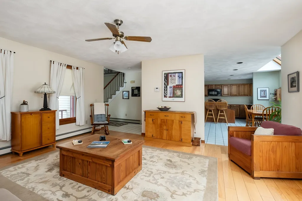3 Pine Court Newfields NH 03856