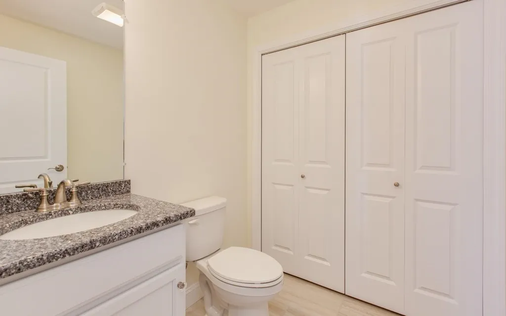 13 Redwood Road Pelham NH 03076