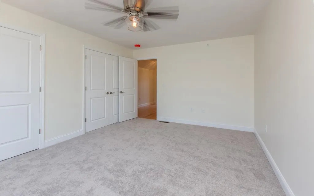 13 Redwood Road Pelham NH 03076
