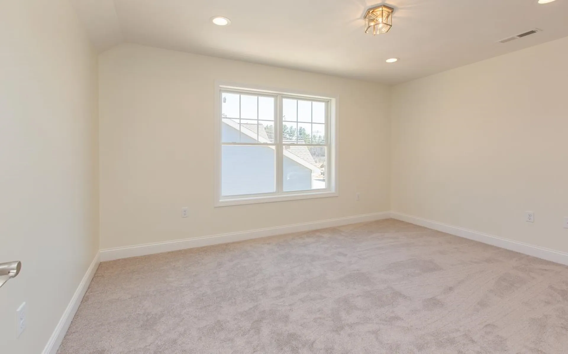 13 Redwood Road Pelham NH 03076
