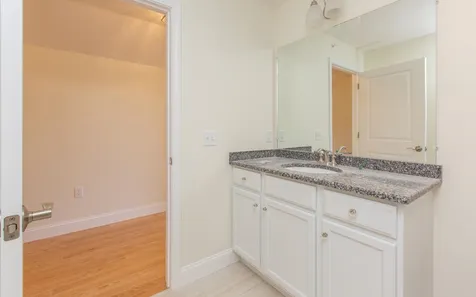 13 Redwood Road Pelham NH 03076