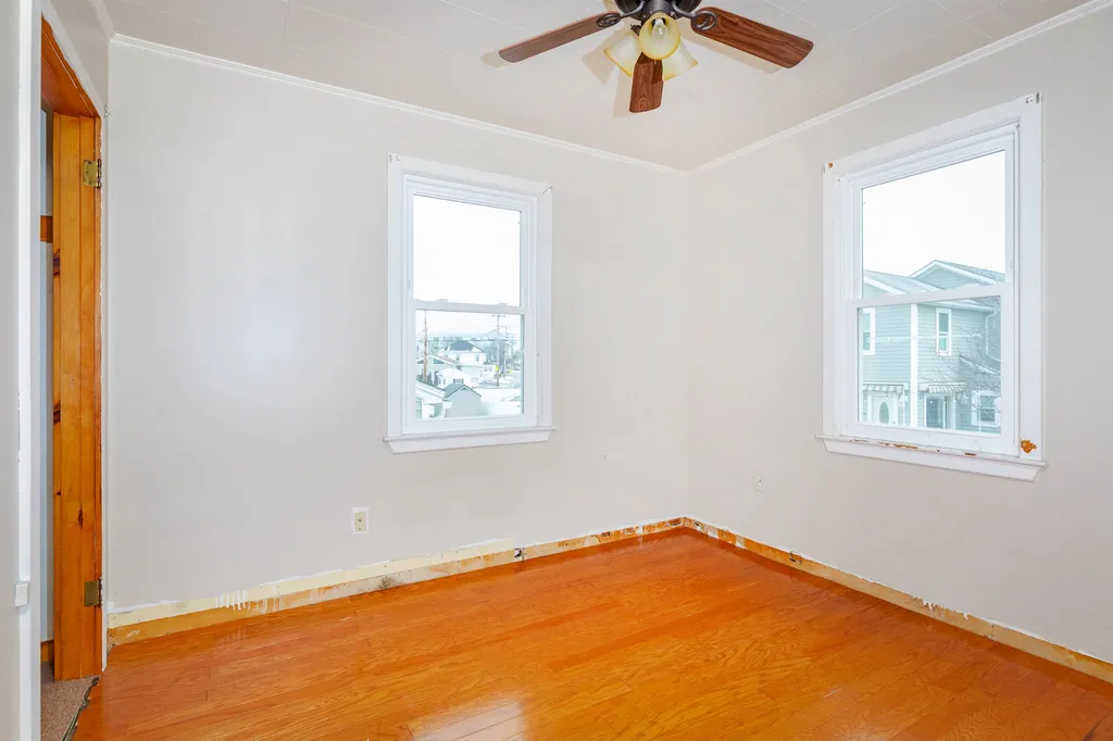 11 Tuttle Avenue Hampton NH 03842