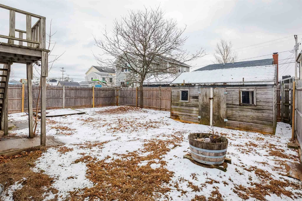 11 Tuttle Avenue Hampton NH 03842