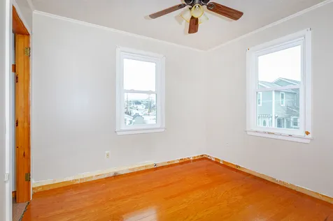 11 Tuttle Avenue Hampton NH 03842