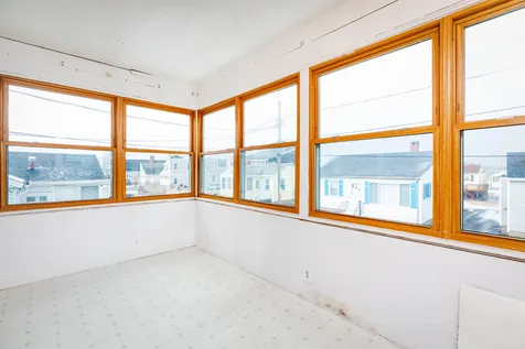 11 Tuttle Avenue Hampton NH 03842