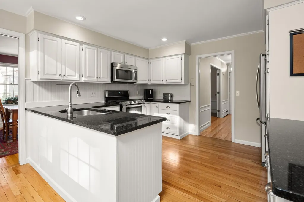 152 Gardenside Lane Shelburne VT 05482