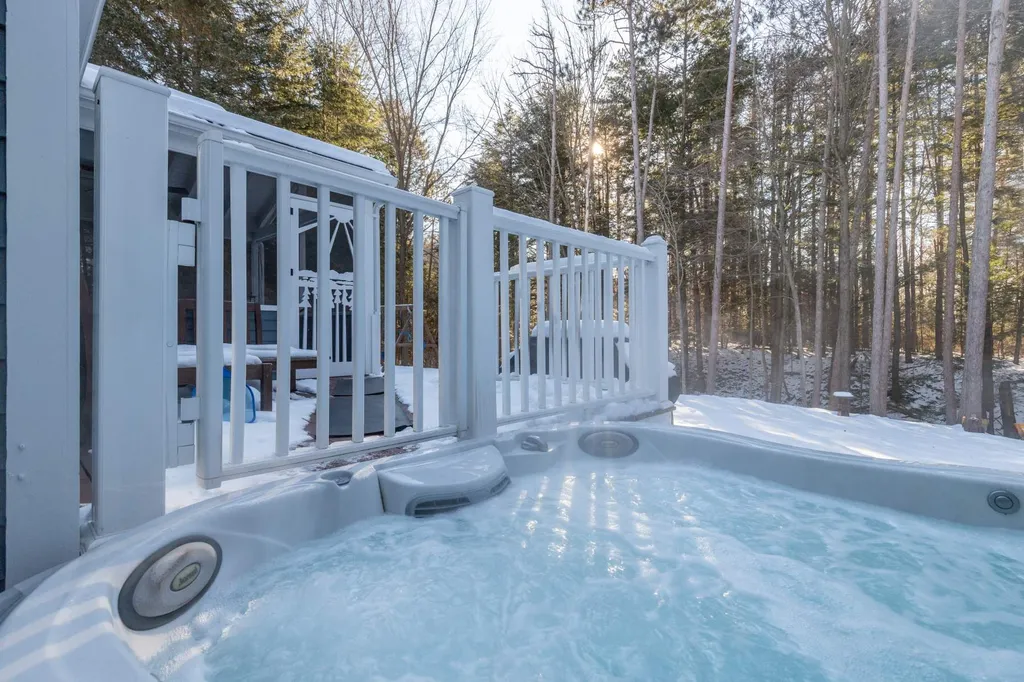 152 Gardenside Lane Shelburne VT 05482