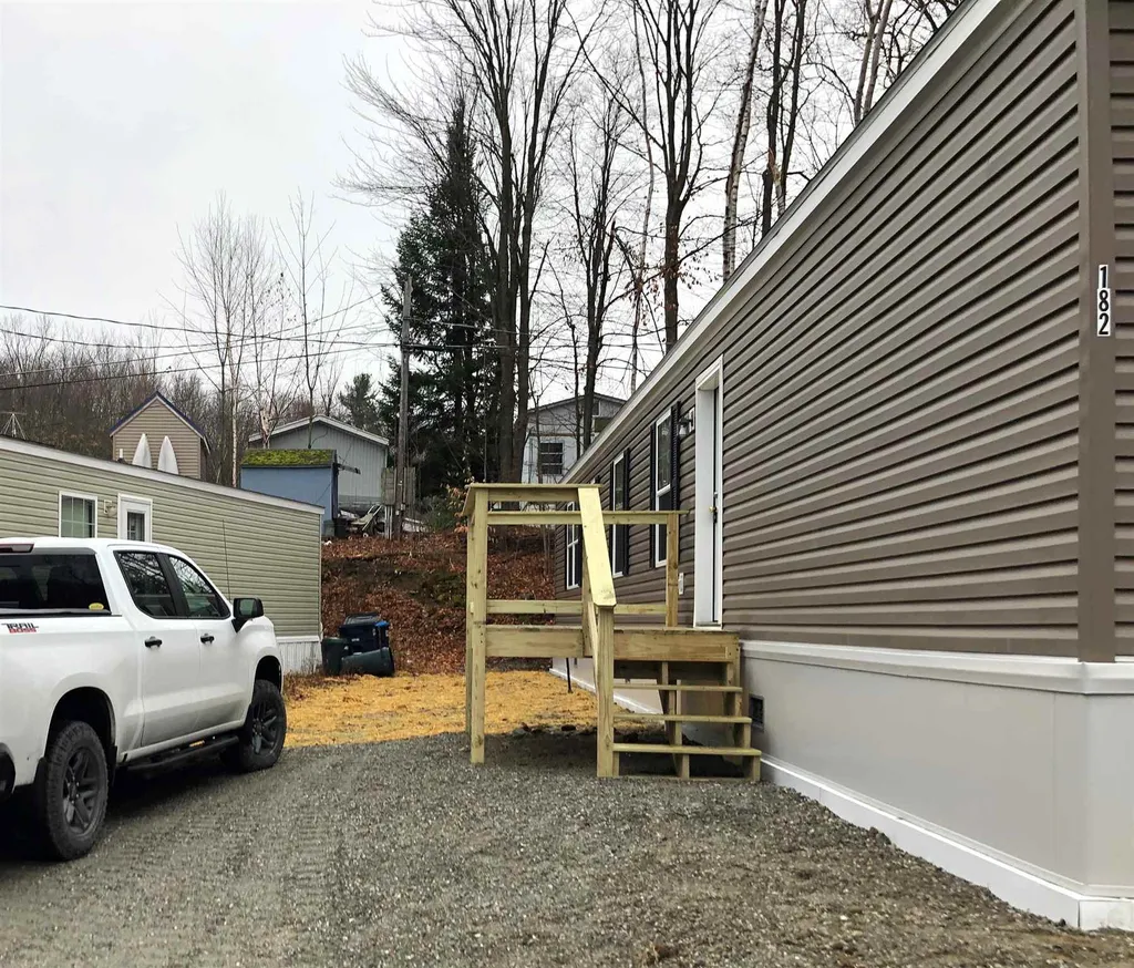 182 Jourdan Street Hinesburg VT 05461