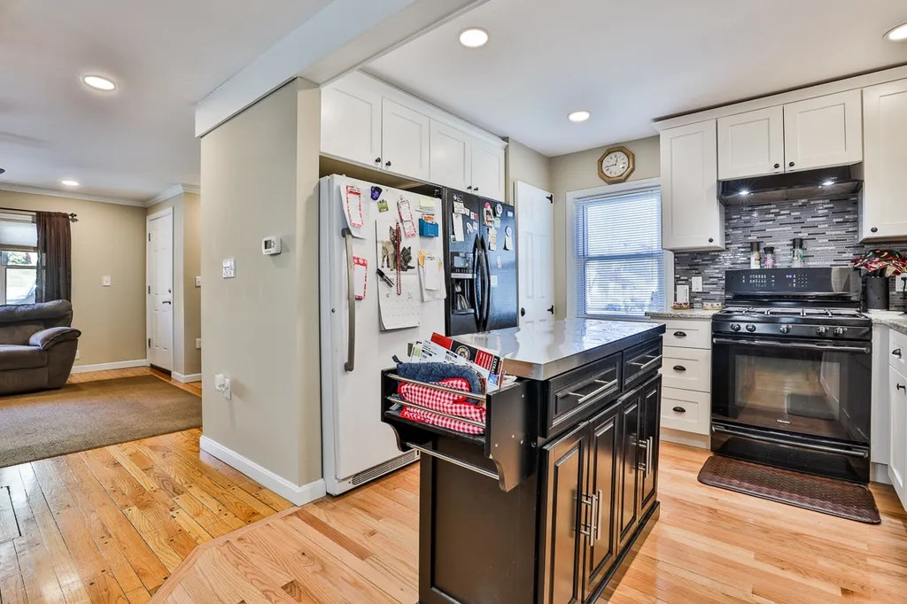 427 Laurel Street Manchester NH 03103