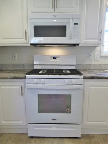 29 Columbia Drive Newmarket NH 03857