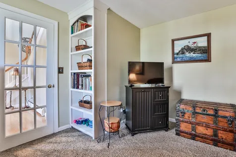 24 Wood Hill Drive Auburn NH 03032