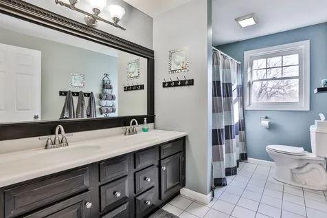 24 Wood Hill Drive Auburn NH 03032