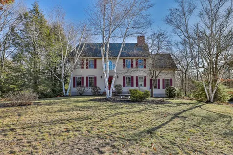 24 Wood Hill Drive Auburn NH 03032